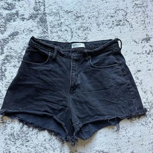 Abercrombie curve love high rise 90s cut off short